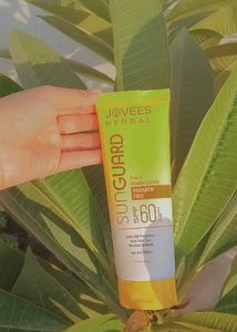 Jovees Herbal Sun Guard SPF 60