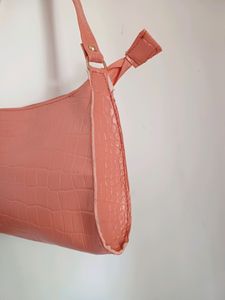 💥🆕️ Trendy Baguette Handbag
