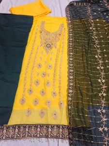 Elegant Embroidered Kurta Set For Haldi Mehandi