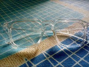 Transparent Unisex Glasses For Both Men And Women