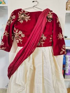 Beautiful Lehnga Choli +Dupatta Dress