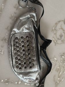 Silver Waist Bag🎀