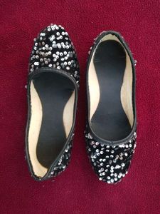 Sequined Ballerinas 🖤