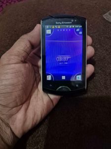 sony Ericsson WT19i walkman phone