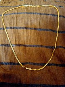 Gold-tone Pyramid Link Chain