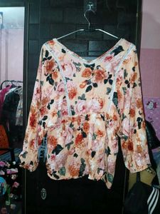Floral Print Long Sleeve Top