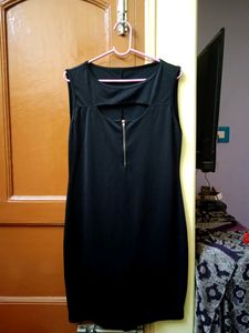 Cleavage Cut Bodycon Dress For Women 🖤🥵
