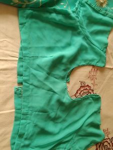Fully Embroidery Saare With Blouse