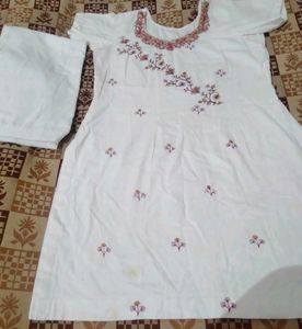 Like New White Suit Set With Salwar