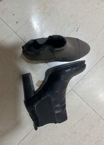 Black Leather Heeled Chelsea Boots With Socks