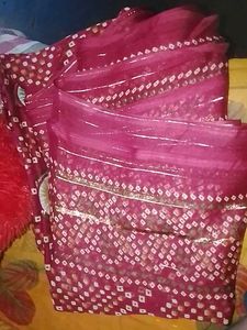 Maroon Bandhani Saree