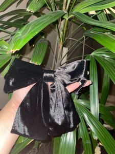 High Quality Velvet Bow Clip