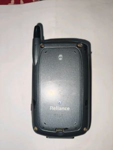 (Vintage Kyocera palm 7135 touch screen phone)