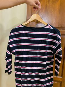 Max zip up round neck top