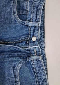 Ripped Boyfriend Jeans