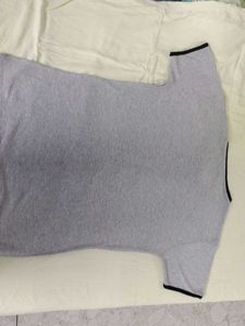 Gray &#39;Smiling&#39; Graphic Tee