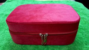 ♥️Faces Canada Red Jewellery Organiser Box♥️