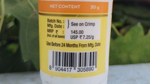 Mamaearth Vitamin C Daily Glow Sunscreen