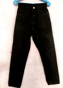 Black Mom Fit Jeans 🖤