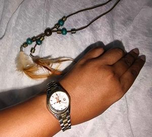 Elegant Seiko Watch 21 Jewels Water Resistant