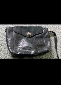 Chic Black Crossbody Bag