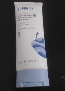 Plum Rice Water & Niacinamide Face Wash