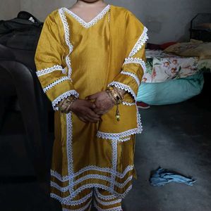 Girls&#39; Ethnic Kurta Set