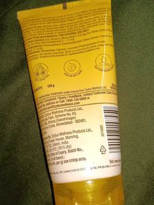 Everyuth Face Wash