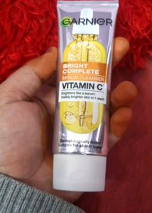 Garnier Vitamin C Serum Cleanser