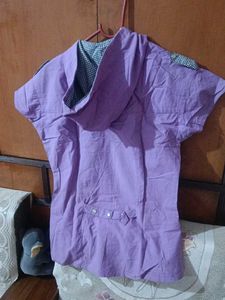 Half Sleeves Top With Hoodie