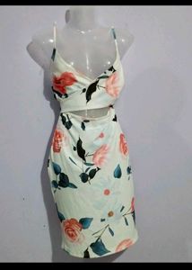 4 PRETTY DRESS IN 199
