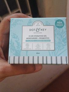 Dot &amp; Key Moisturizer