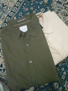 2 Shirts With 1 Phone