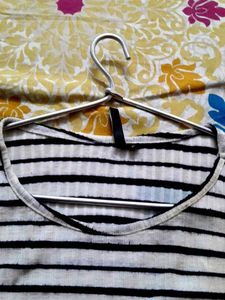 High Low Hem B&amp;W Top