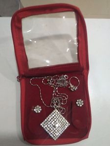 Neck Less Daimond For Beutyfull Girls