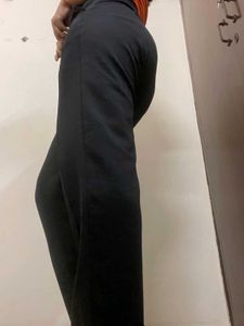 Classic Black Trousers – Versatile &amp; Comfortable