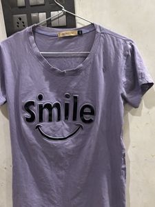 Perple Tshirt With “Smile” Stiker