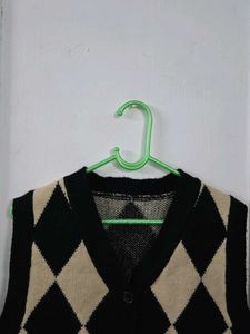 Argyle Knit Vest - Stylish Layering Piece fits S/M