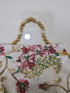 Floral Embroidered Drawstring Bag
