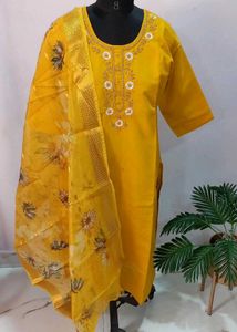 Gorgeous 3 Piece Yellow Suit Set