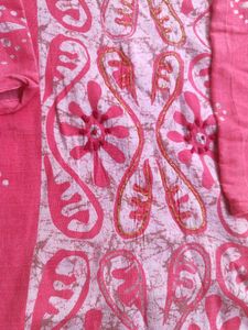 A Kurti Set With Pent