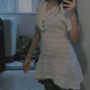 Chic White Knit Dress