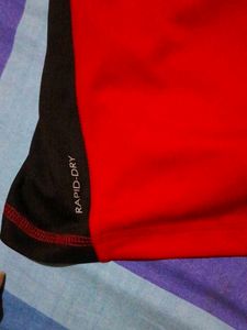HRX RUNNING Red &amp; Black Athletic T-Shirt