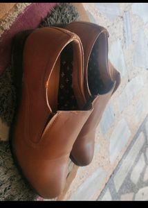 Men&#39;s Brown Leather Slip-On Dress Shoes
