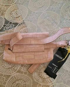 Forever 21 Peach Textured Waist Bag