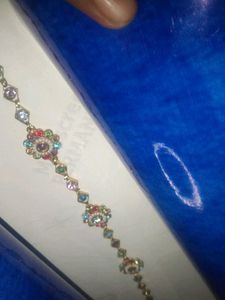 matha Patti in multicolors