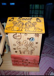 Wooden Showpiece