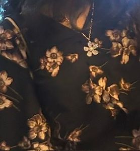 Floral Pendant Necklace