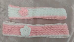 2 Pink Knitted Headband🩷🤍