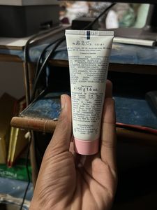 GLOW essentials SPF 10 ALL SKIN TYPES DERMATOLOGIC